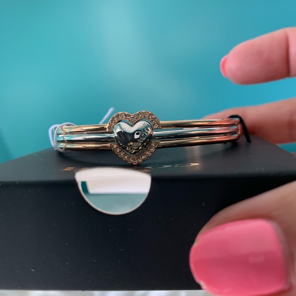 ❤️HALO HEART BANGLE❤️ - Picture 4 of 5